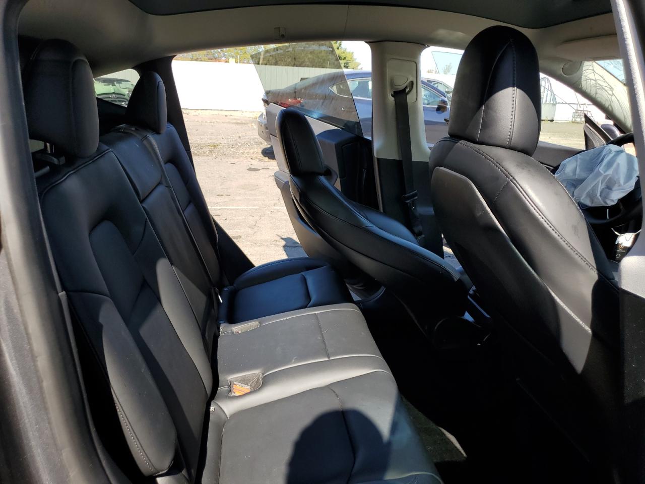 2022 Tesla Model Y VIN: 7SAYGDEE1NF434045 Lot: 85329685