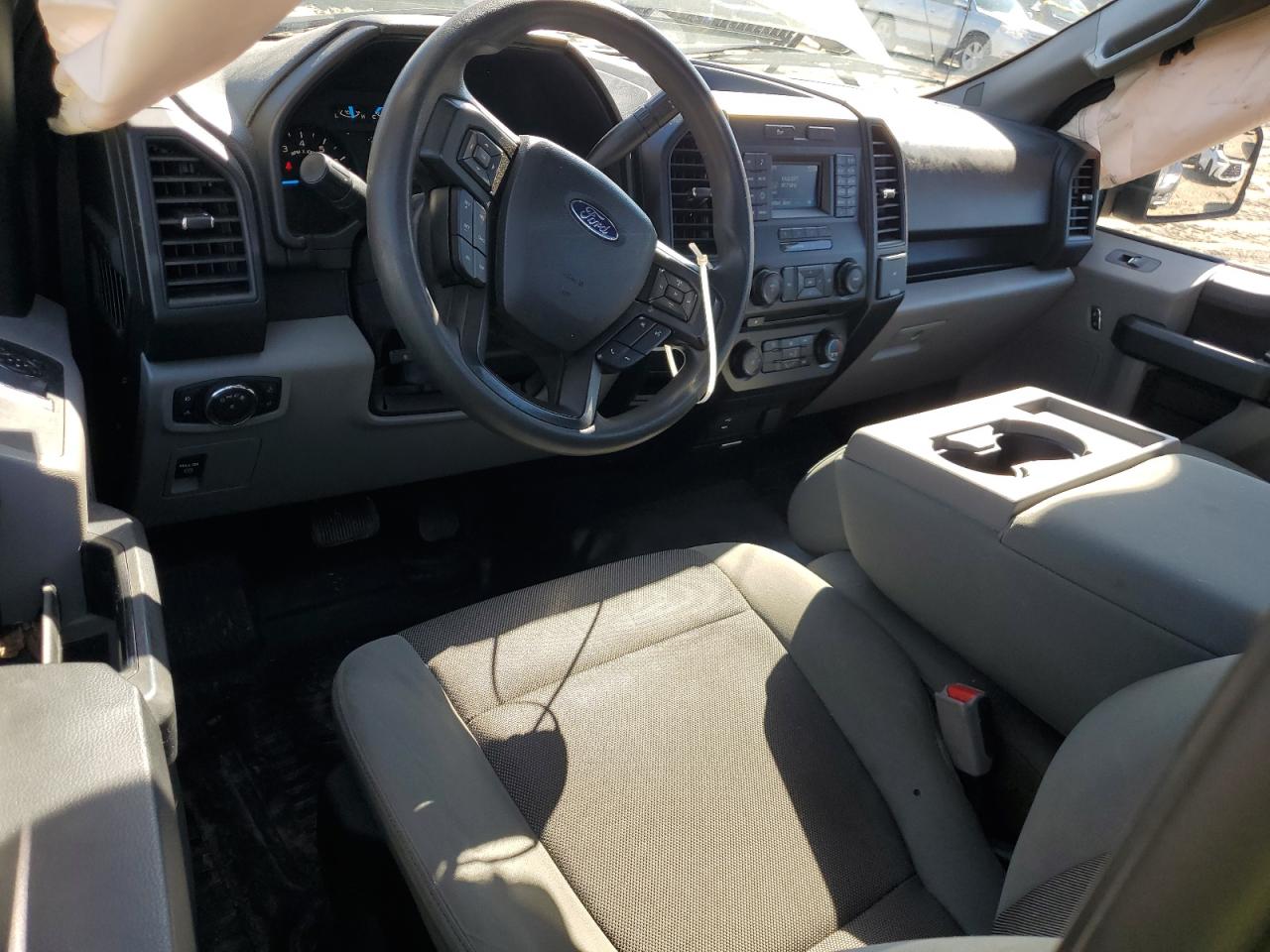 2017 Ford F150 VIN: 1FTMF1C82HKC09070 Lot: 87214565