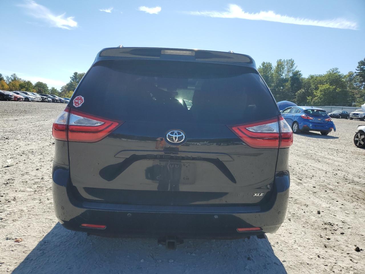 2015 Toyota Sienna Xle VIN: 5TDYK3DC8FS551625 Lot: 85323315