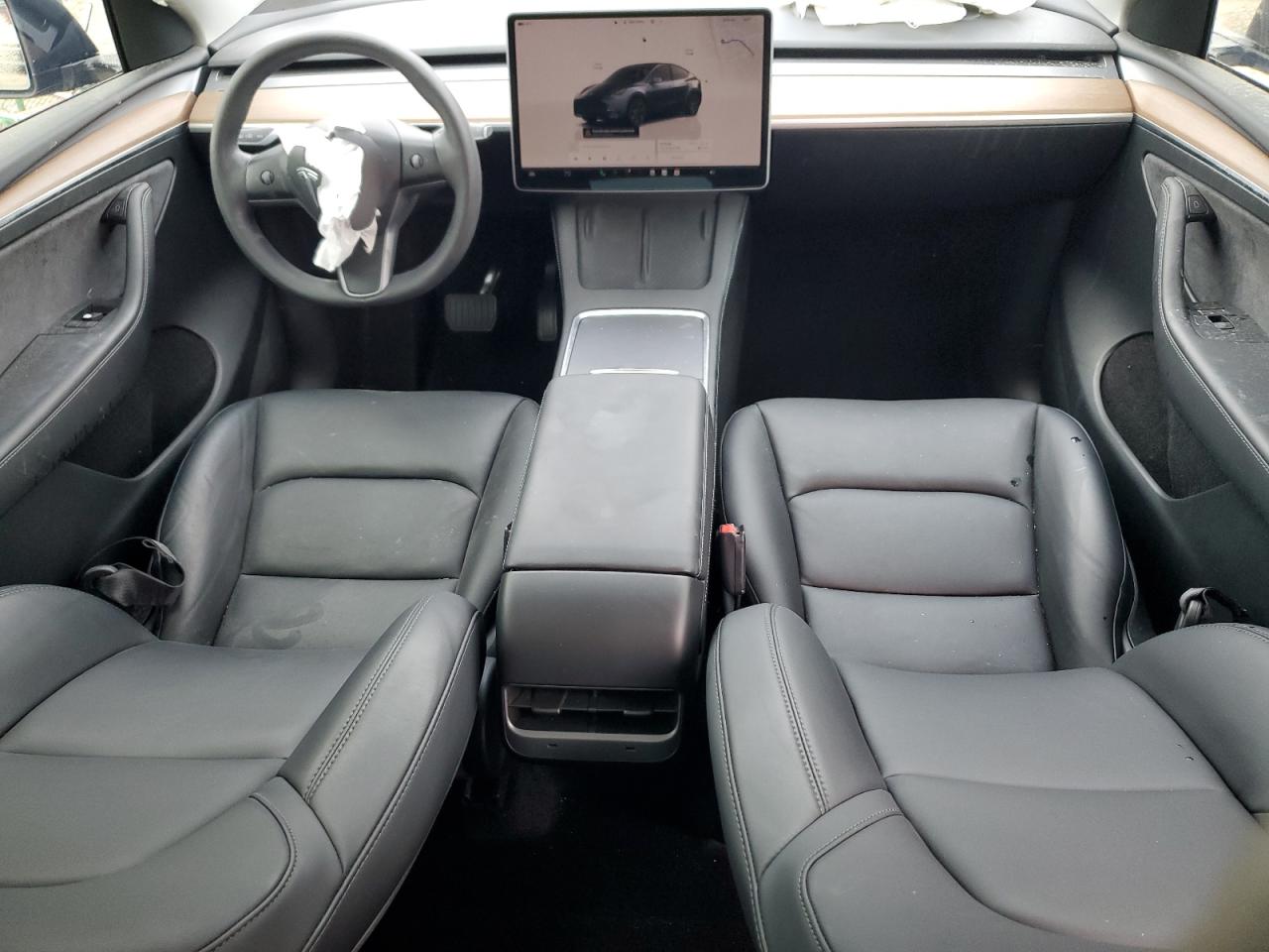 2024 Tesla Model Y VIN: 7SAYGAEE3RF024710 Lot: 82786045