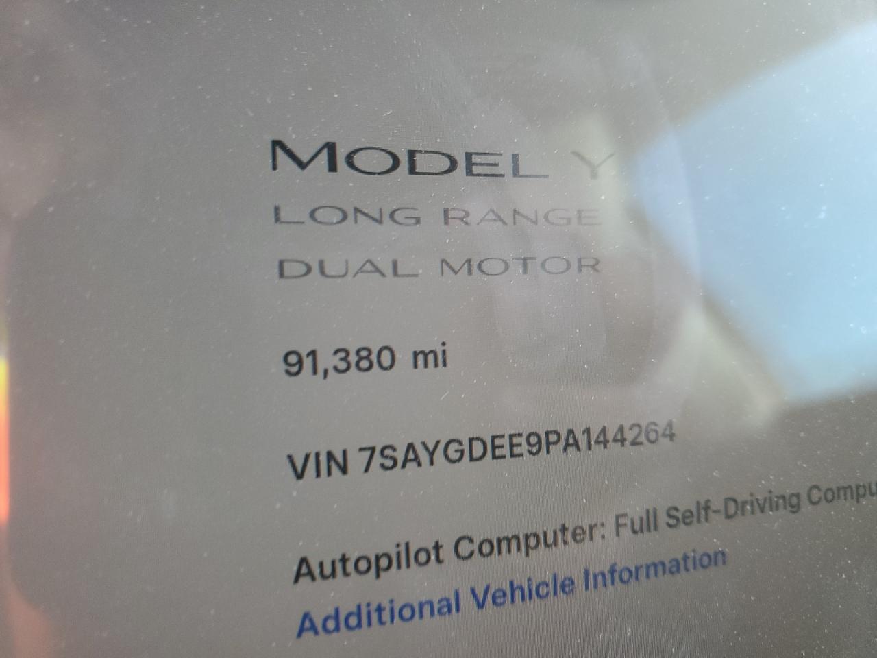 2023 Tesla Model Y VIN: 7SAYGDEE9PA144264 Lot: 90570005