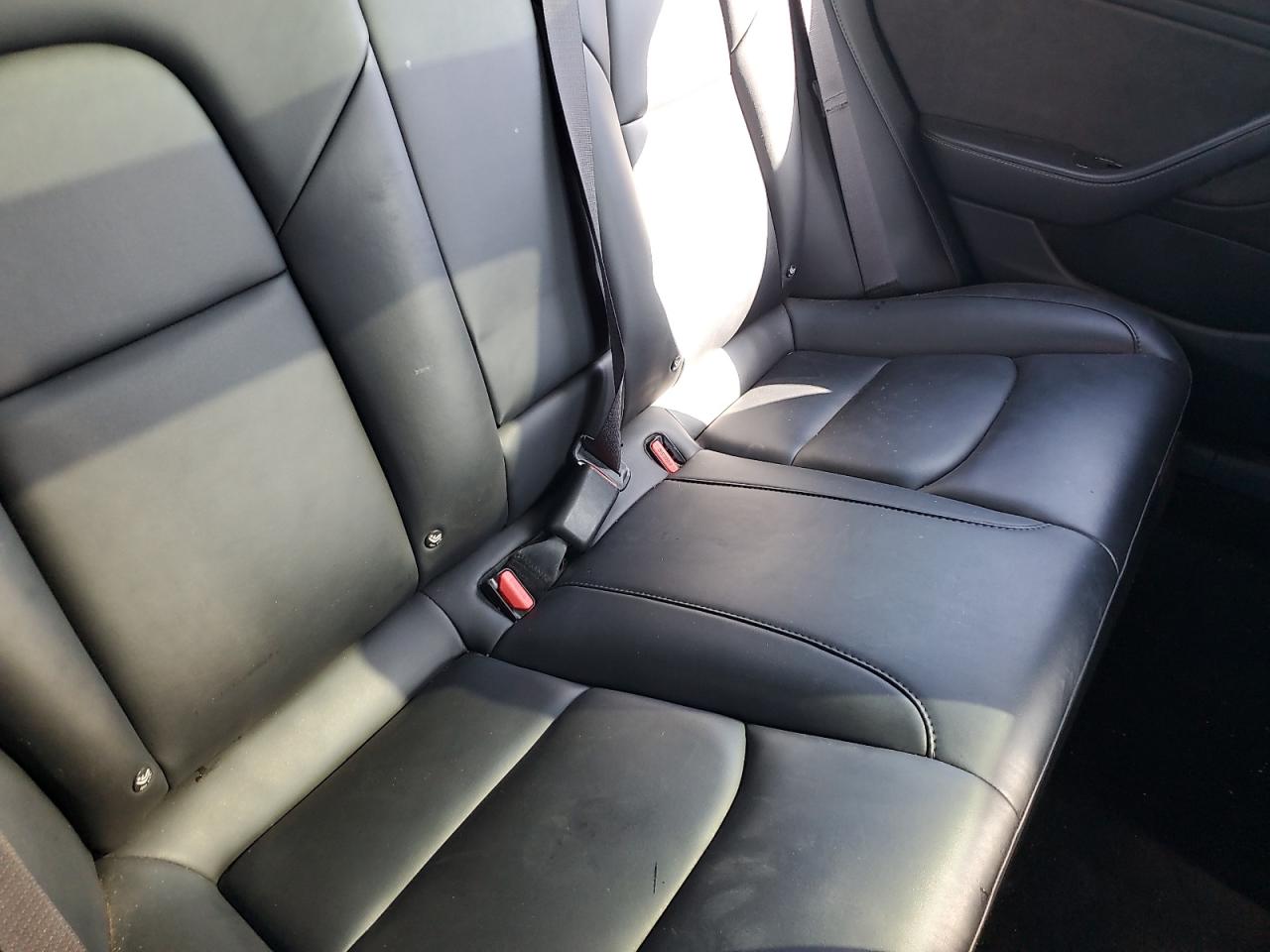 2018 Tesla Model 3 VIN: 5YJ3E1EA5JF098659 Lot: 86194575