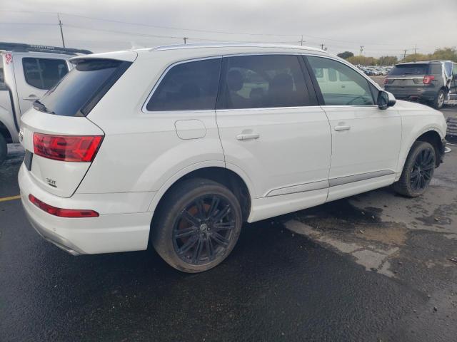 Паркетники AUDI Q7 2017 Белы