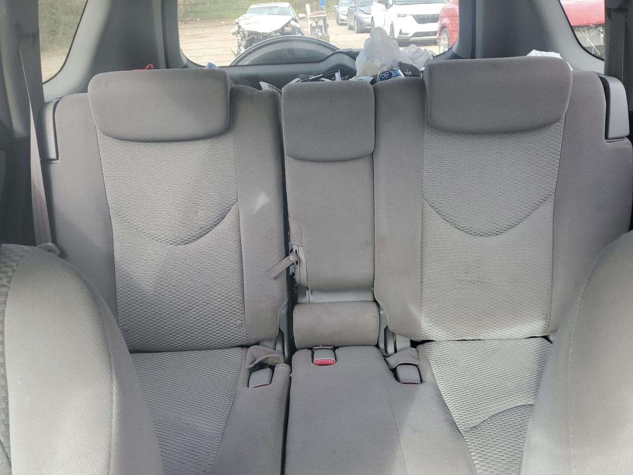 2007 Toyota Rav4 Limited VIN: JTMBD31V975072711 Lot: 90336575