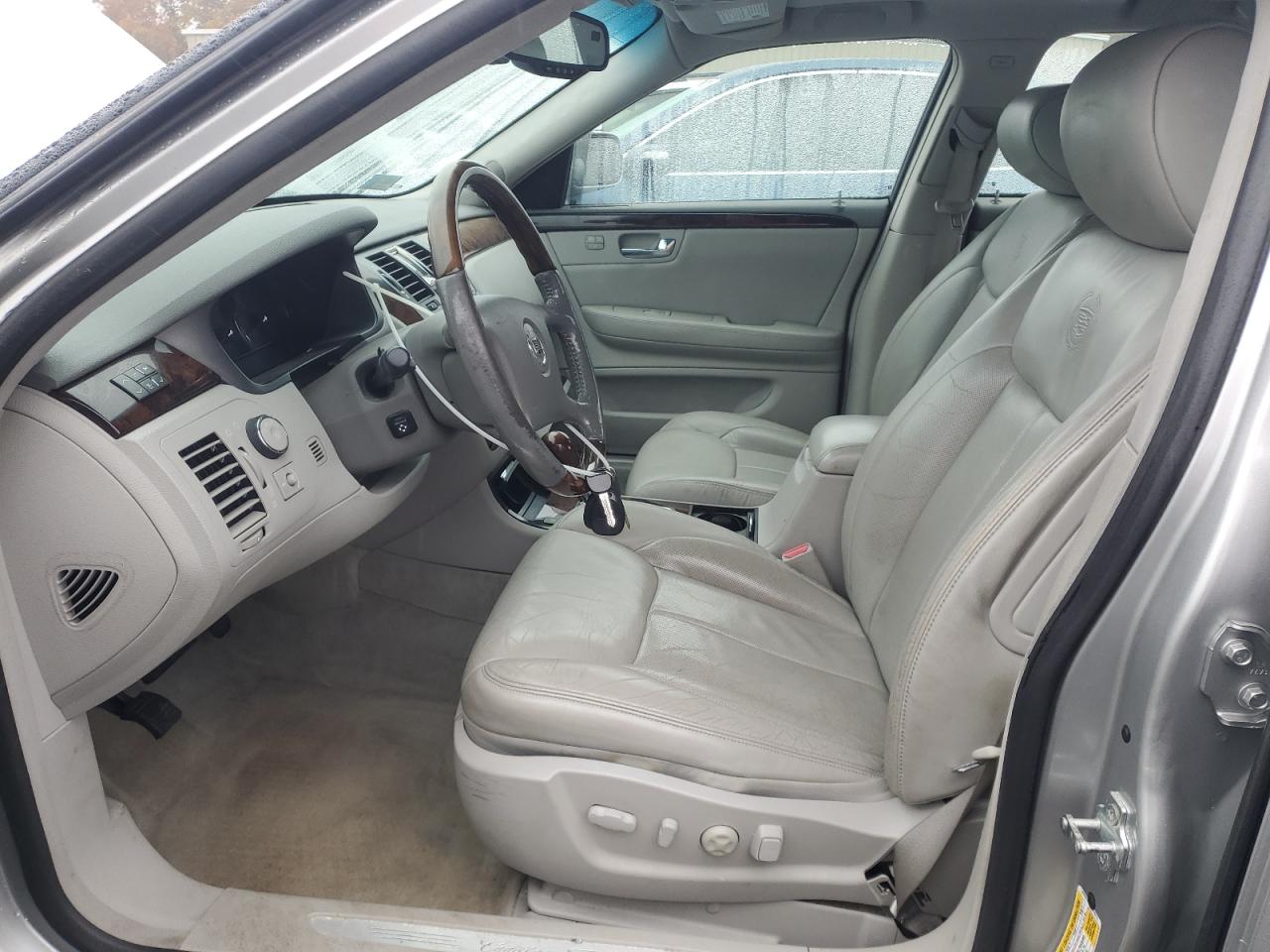 2007 Cadillac Dts VIN: 1G6KD57967U218772 Lot: 90458605