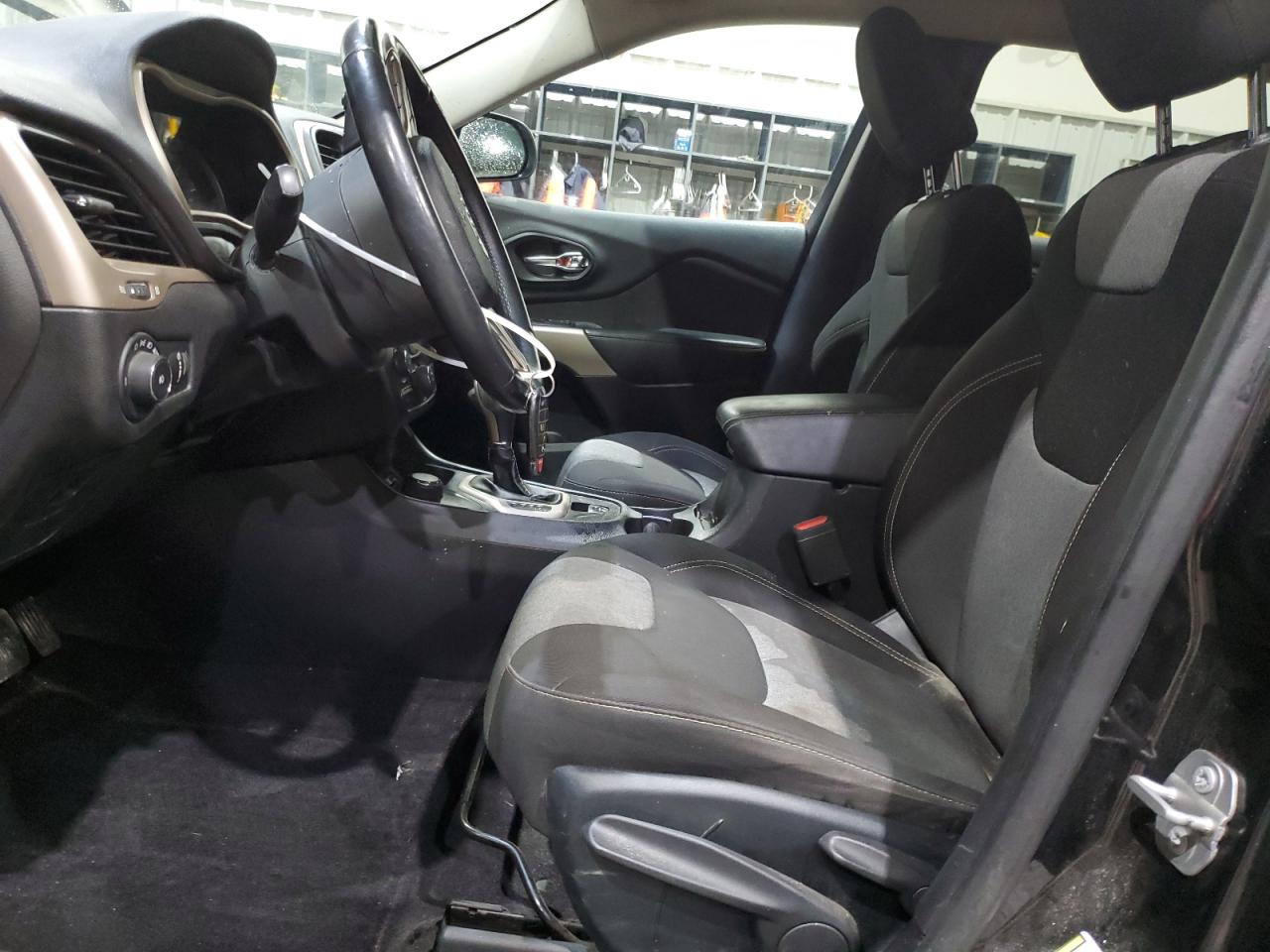 2018 Jeep Cherokee Latitude VIN: 1C4PJMCB1JD508813 Lot: 87239695