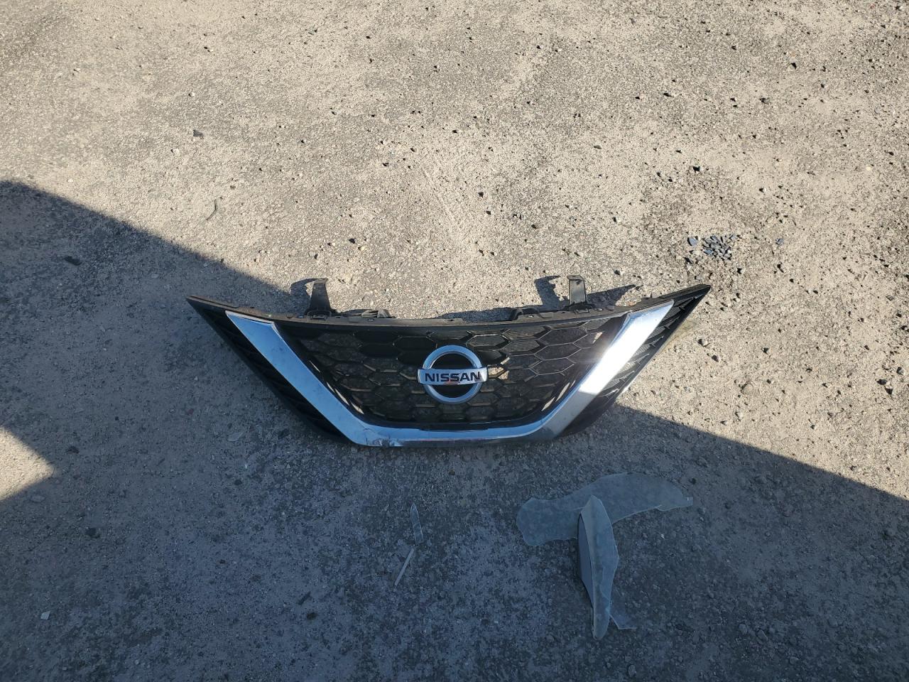 2017 Nissan Sentra Sr Turbo VIN: 3N1CB7AP7HY371544 Lot: 81976095