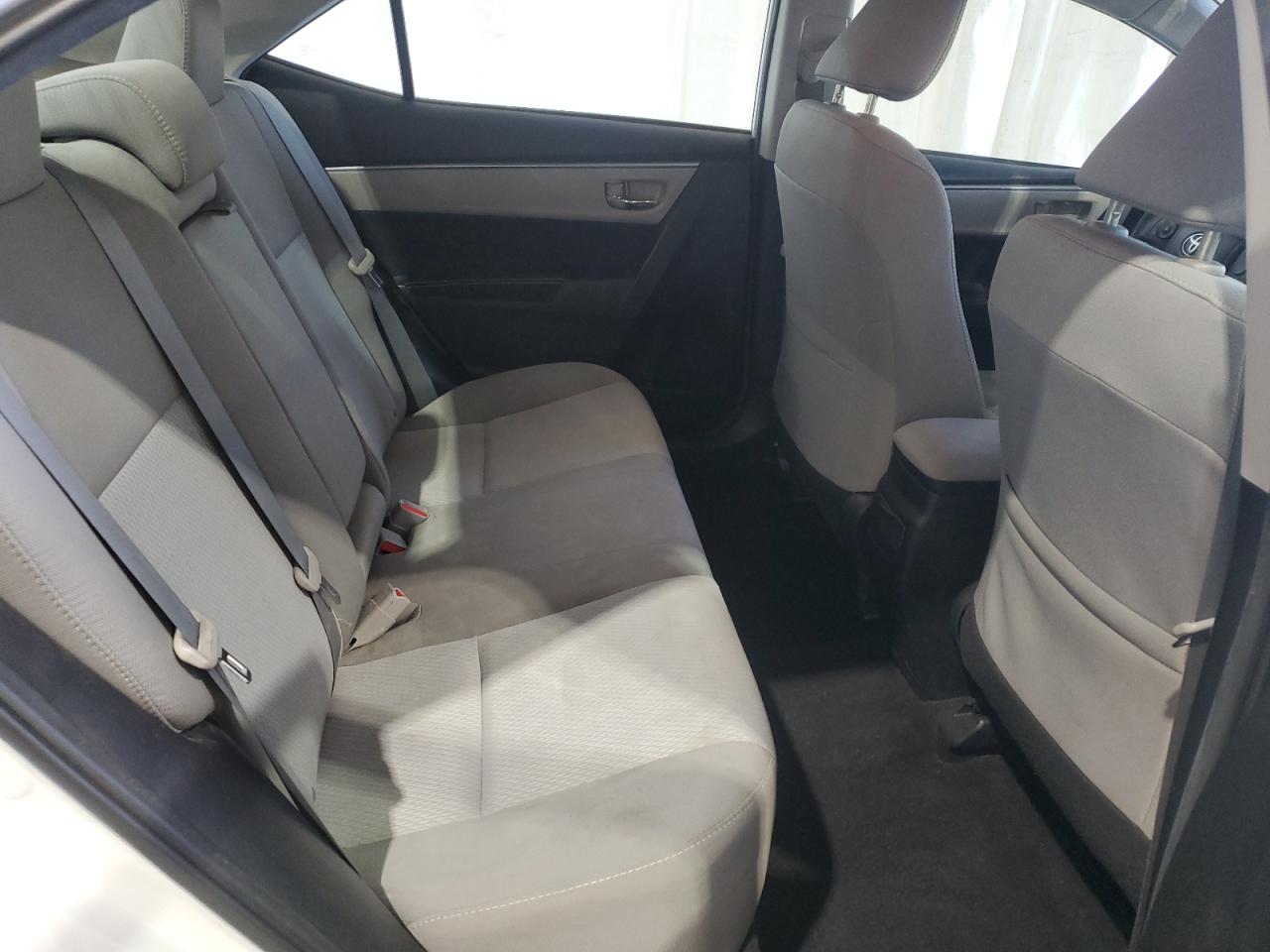 2015 Toyota Corolla L VIN: 2T1BURHE4FC469138 Lot: 85554045