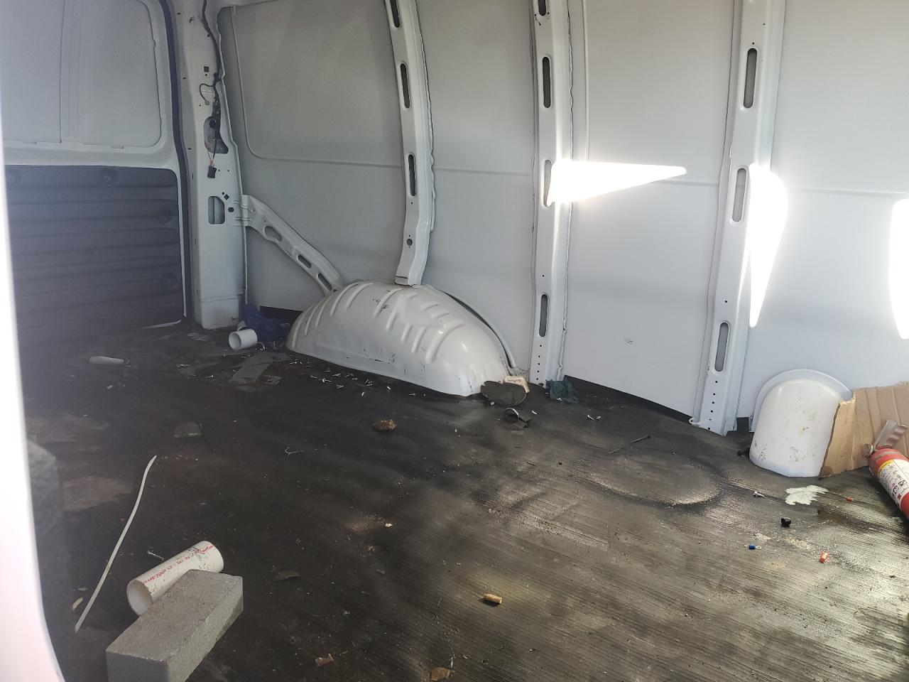 2024 Chevrolet Express G2500 VIN: 1GCWGAFP2R1164762 Lot: 86112145