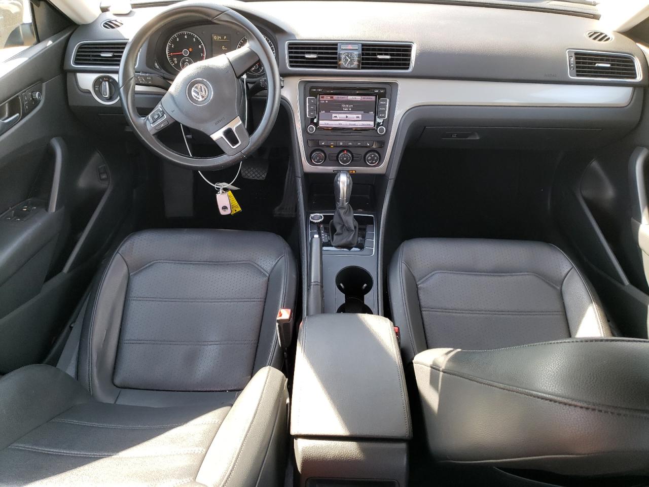 2015 Volkswagen Passat S VIN: 1VWAT7A30FC115960 Lot: 82183465