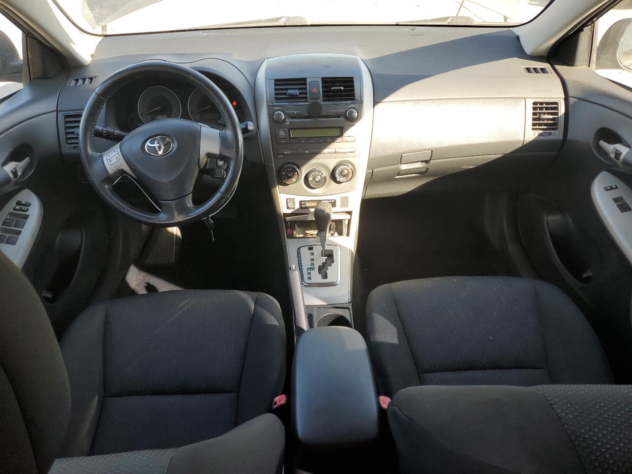 2010 Toyota Corolla Base VIN: 2T1BU4EE6AC421088 Lot: 82236925