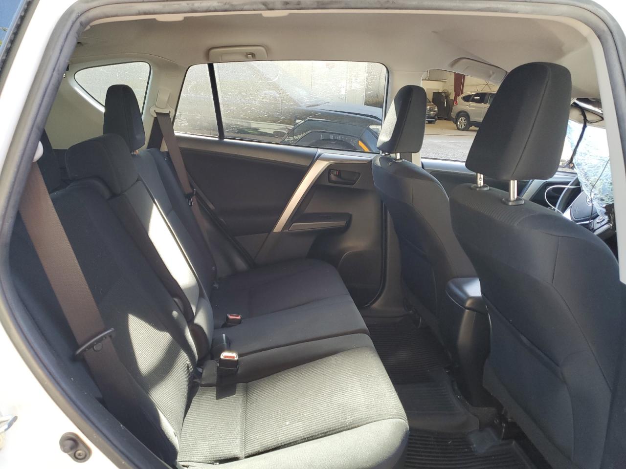 2018 Toyota Rav4 Le VIN: JTMBFREV5JJ204031 Lot: 85478825