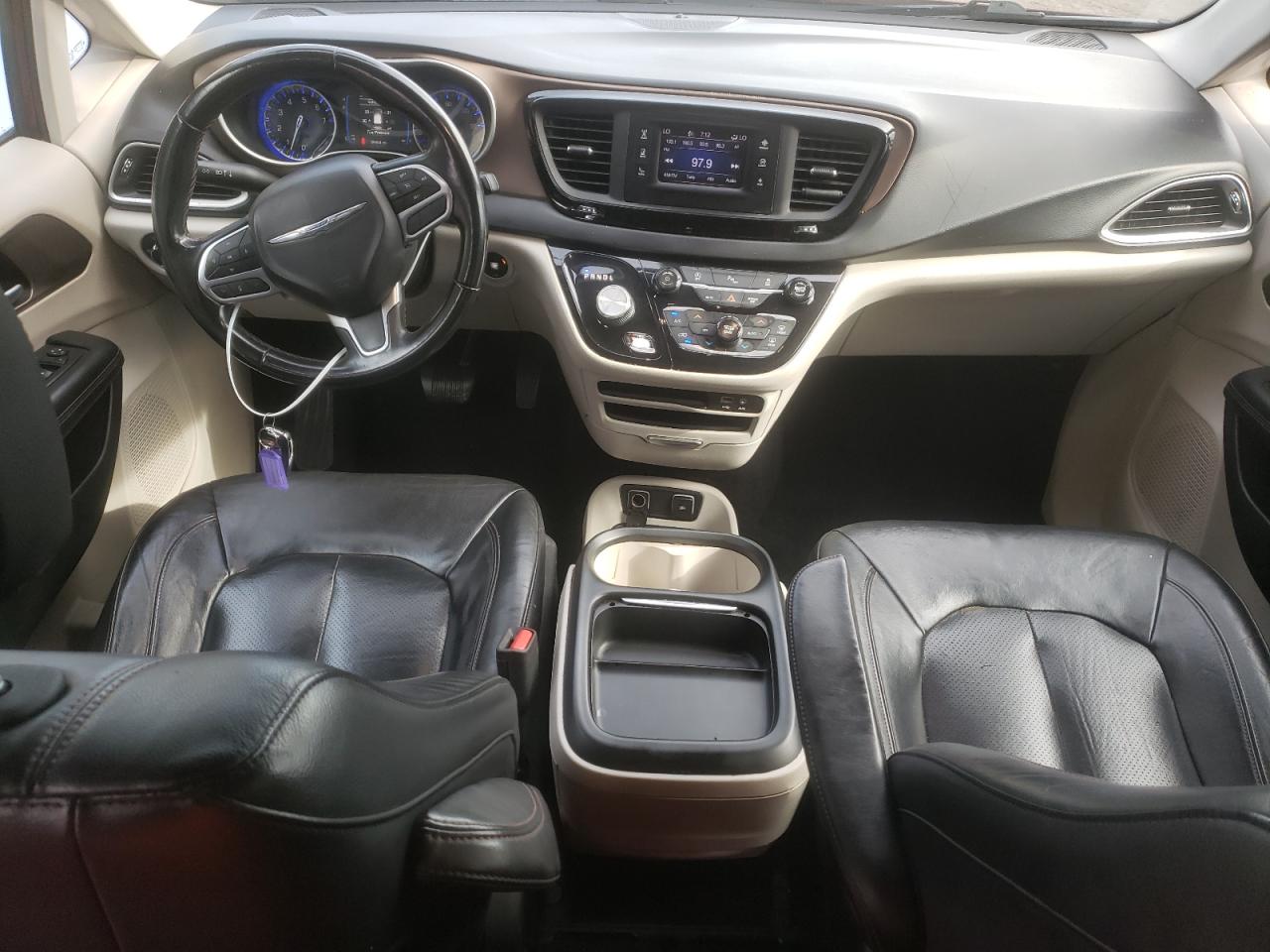 2018 Chrysler Pacifica Touring L VIN: 2C4RC1BG0JR110066 Lot: 86239005