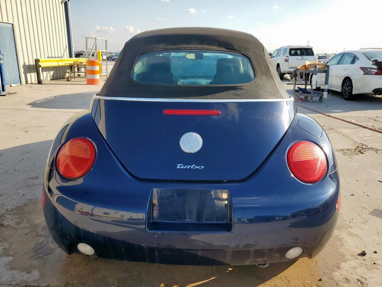 2004 Volkswagen New Beetle Gls VIN: 3VWCD31Y54M338517 Lot: 85913105
