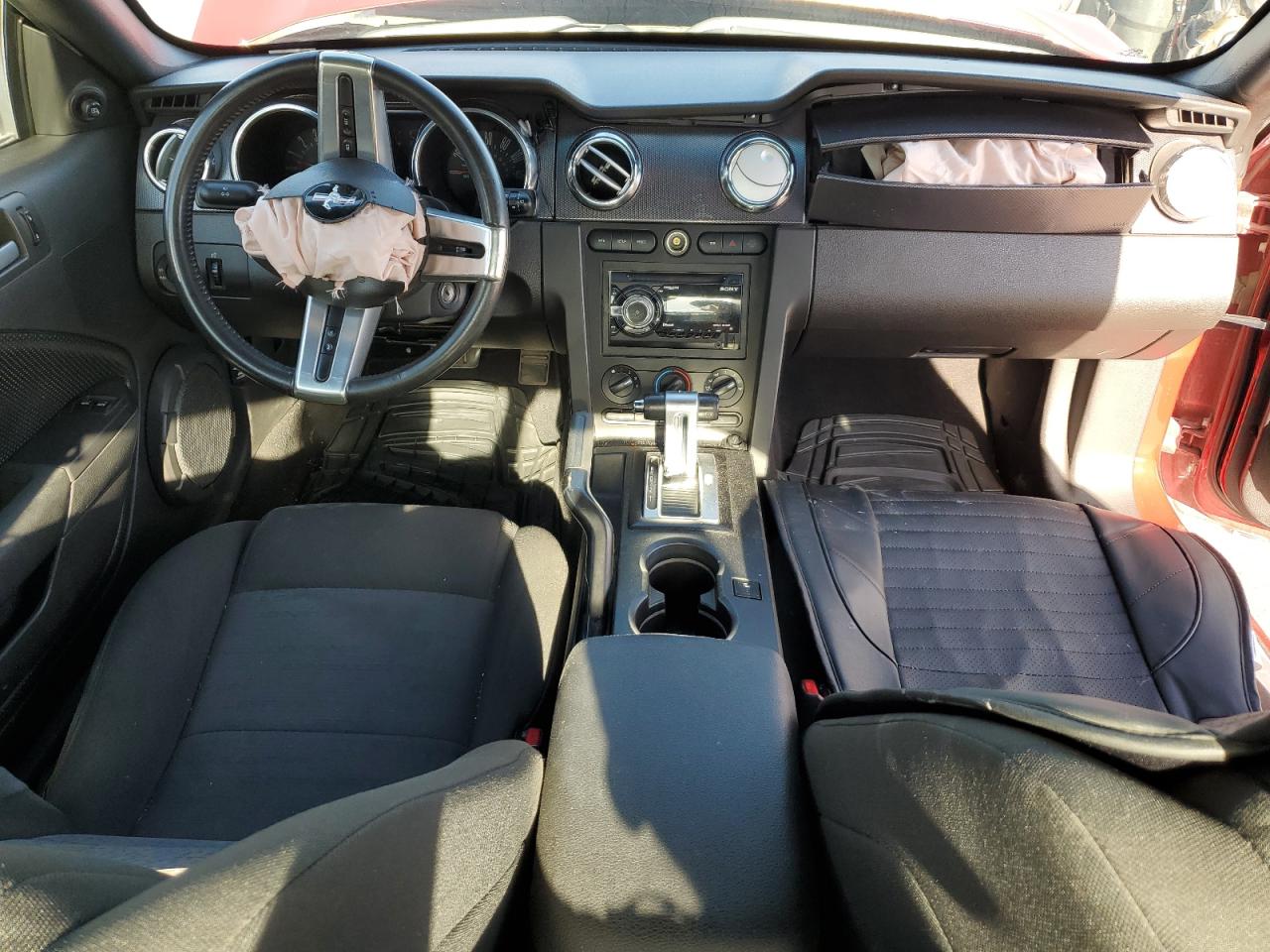 2008 Ford Mustang VIN: 1ZVHT80N585156082 Lot: 82432005