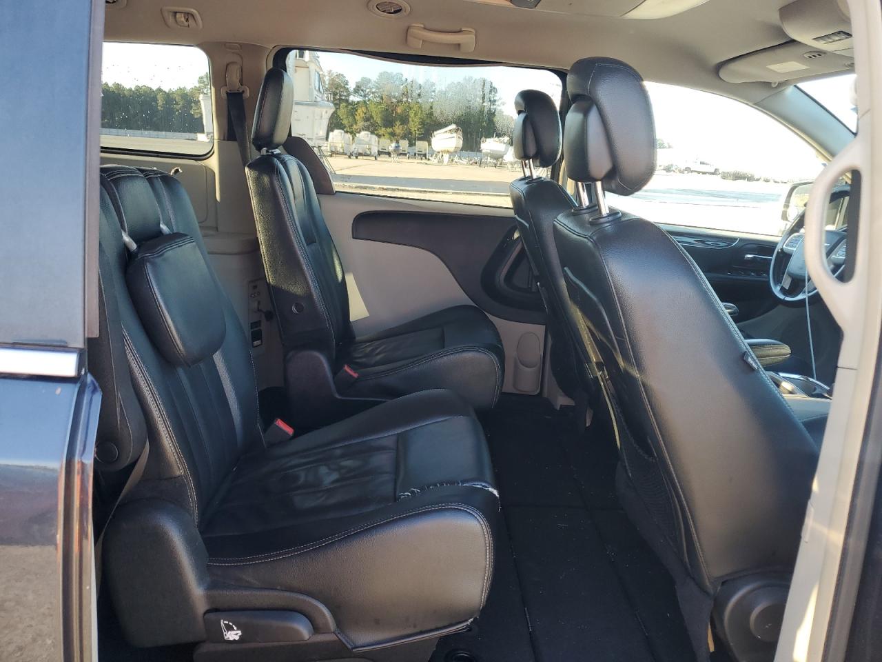 2014 Chrysler Town & Country Touring VIN: 2C4RC1BG5ER144431 Lot: 90637905