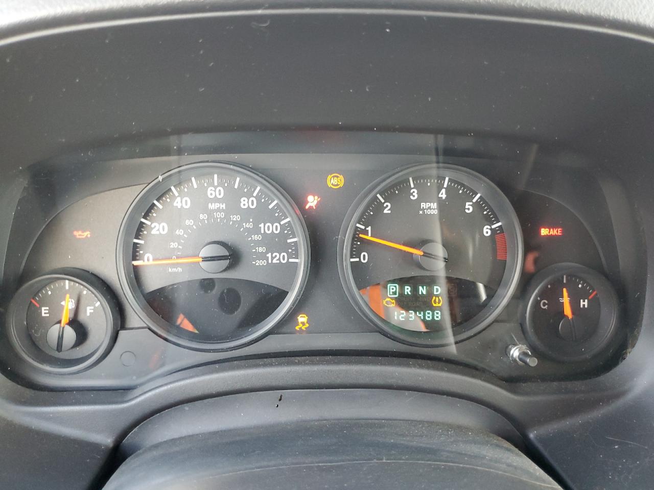 2011 Jeep Compass Sport VIN: 1J4NT1FA9BD215840 Lot: 82764565