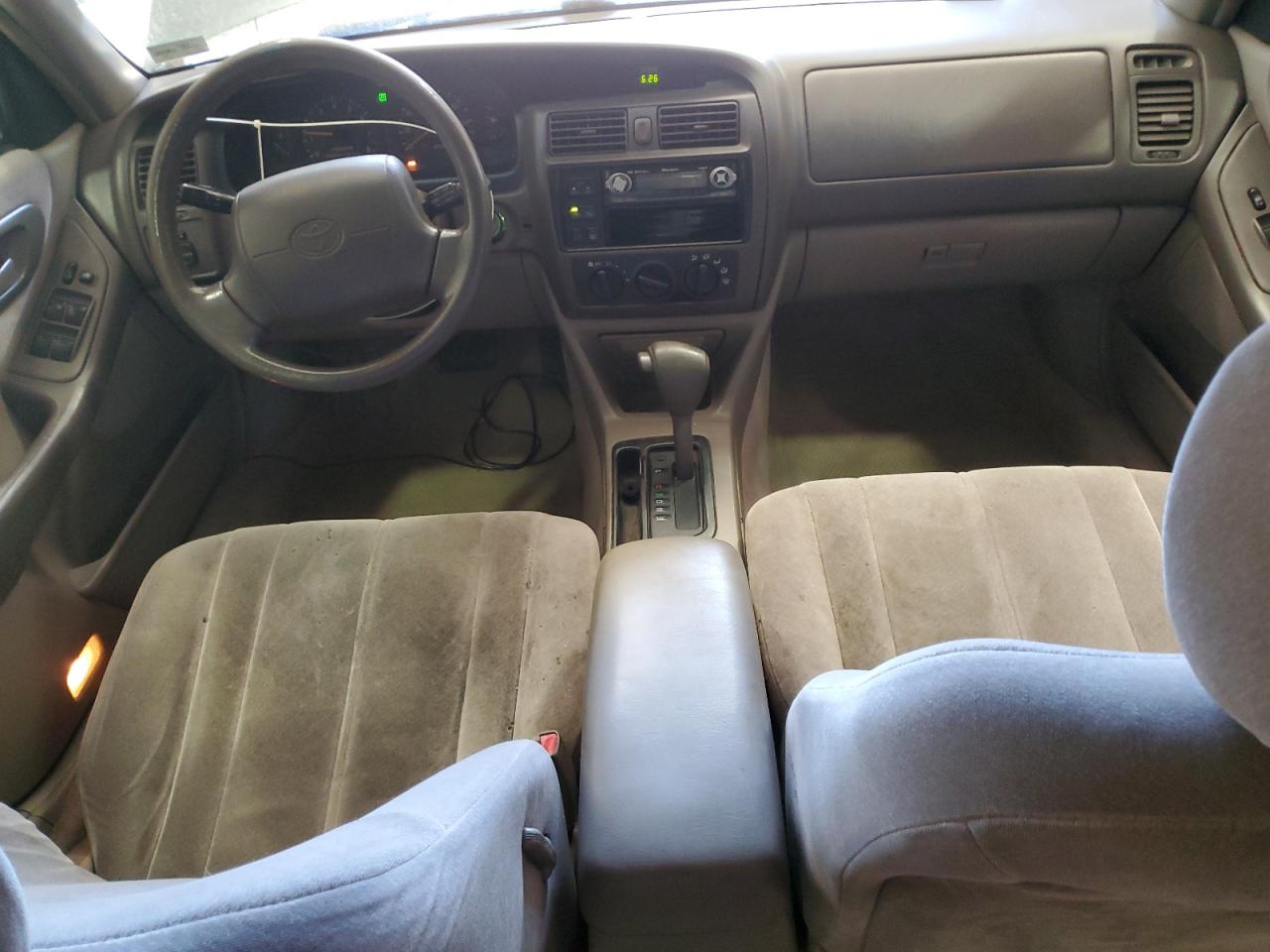 1997 Toyota Avalon Xl VIN: 4T1BF12B5VU197593 Lot: 82734915