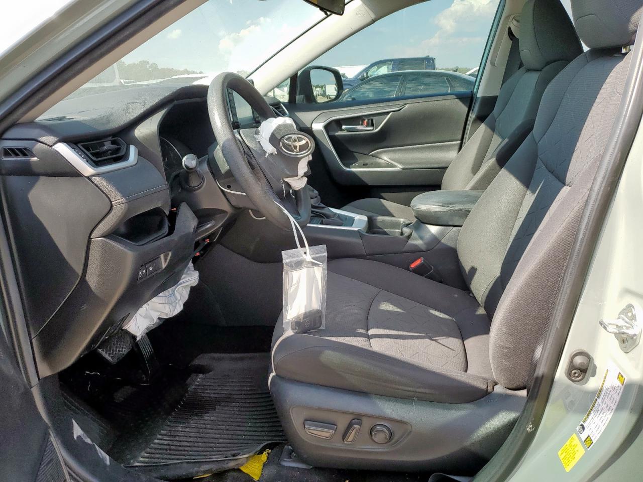 2021 Toyota Rav4 Xle VIN: 2T3W1RFV7MW107868 Lot: 84789725