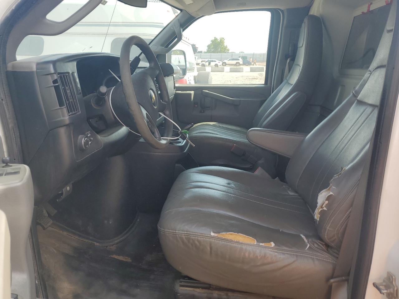 2017 Chevrolet Express G2500 VIN: 1GCWGAFF2H1116894 Lot: 85724245