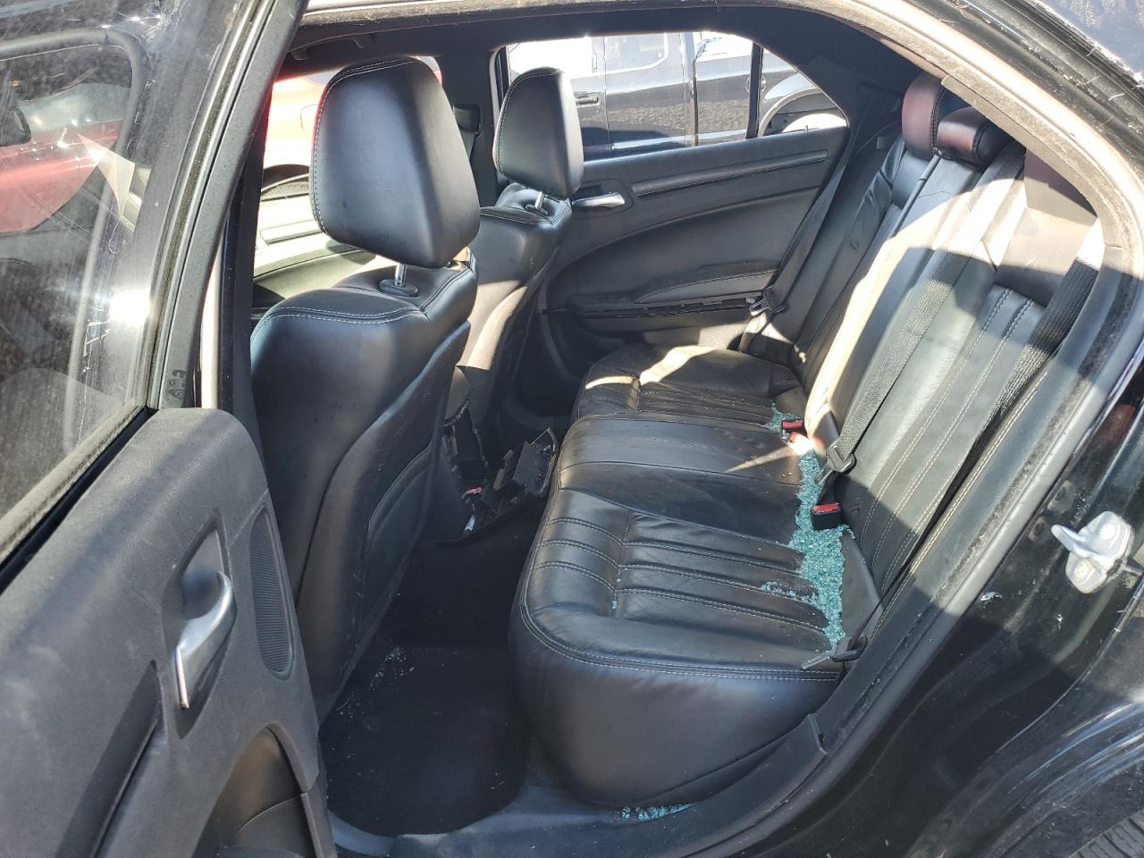 2015 Chrysler 300 S VIN: 2C3CCAGG3FH883002 Lot: 85573825