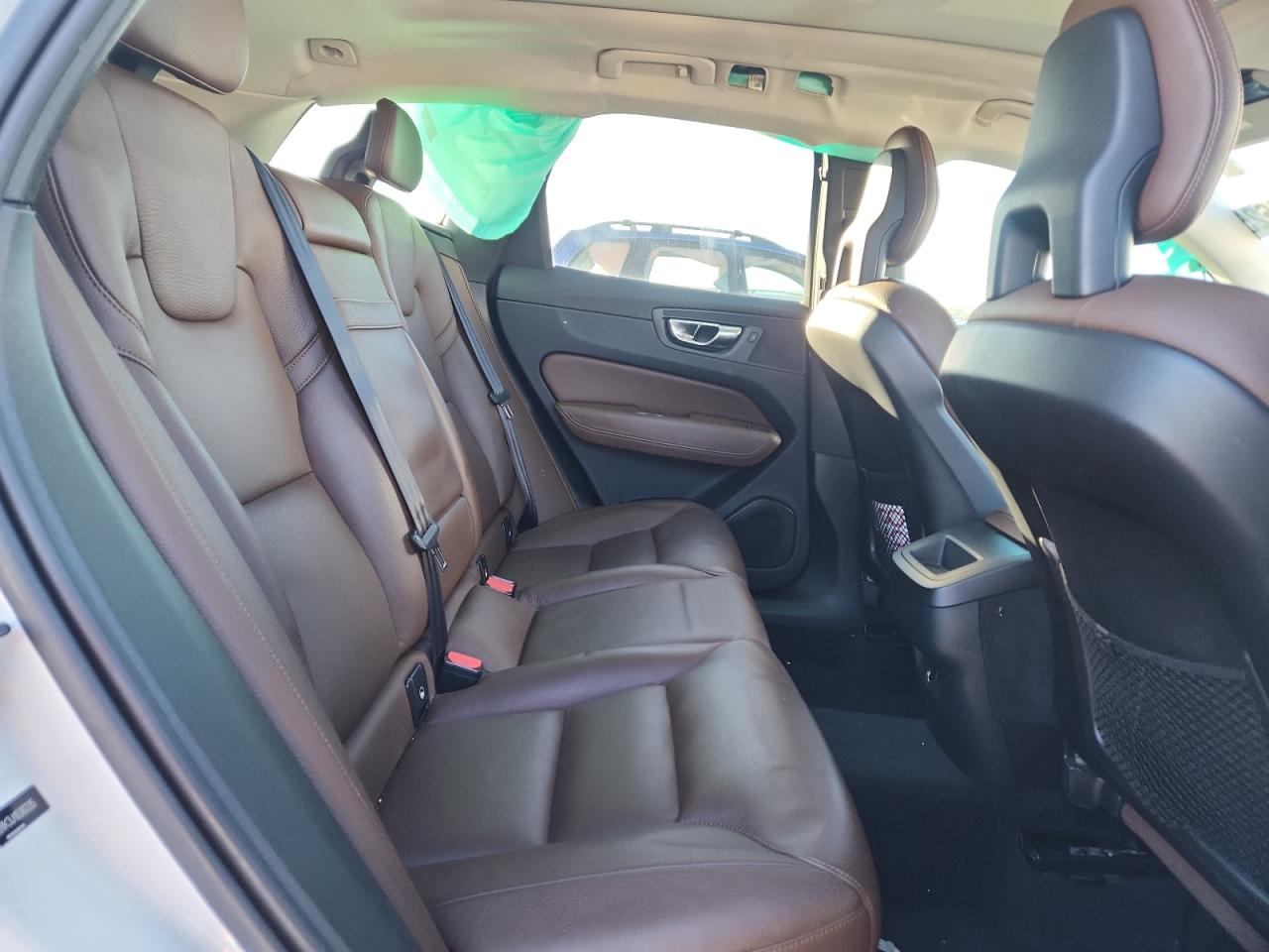 2018 Volvo Xc60 T5 Momentum VIN: YV4102RK3J1038335 Lot: 89834625