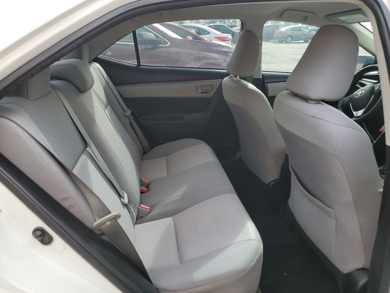 2014 Toyota Corolla L VIN: 5YFBURHE0EP003995 Lot: 82209515