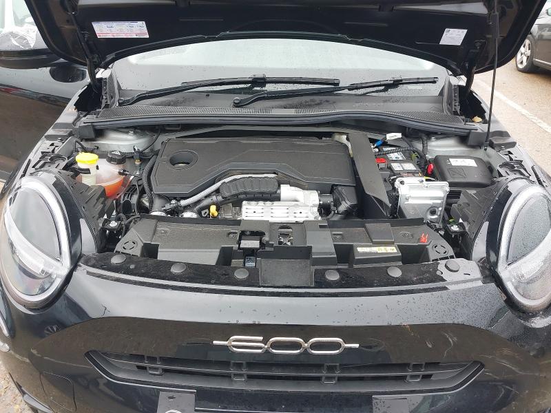 2025 FIAT 600 1.2 HYBRID 48V 5DR EDCT-6