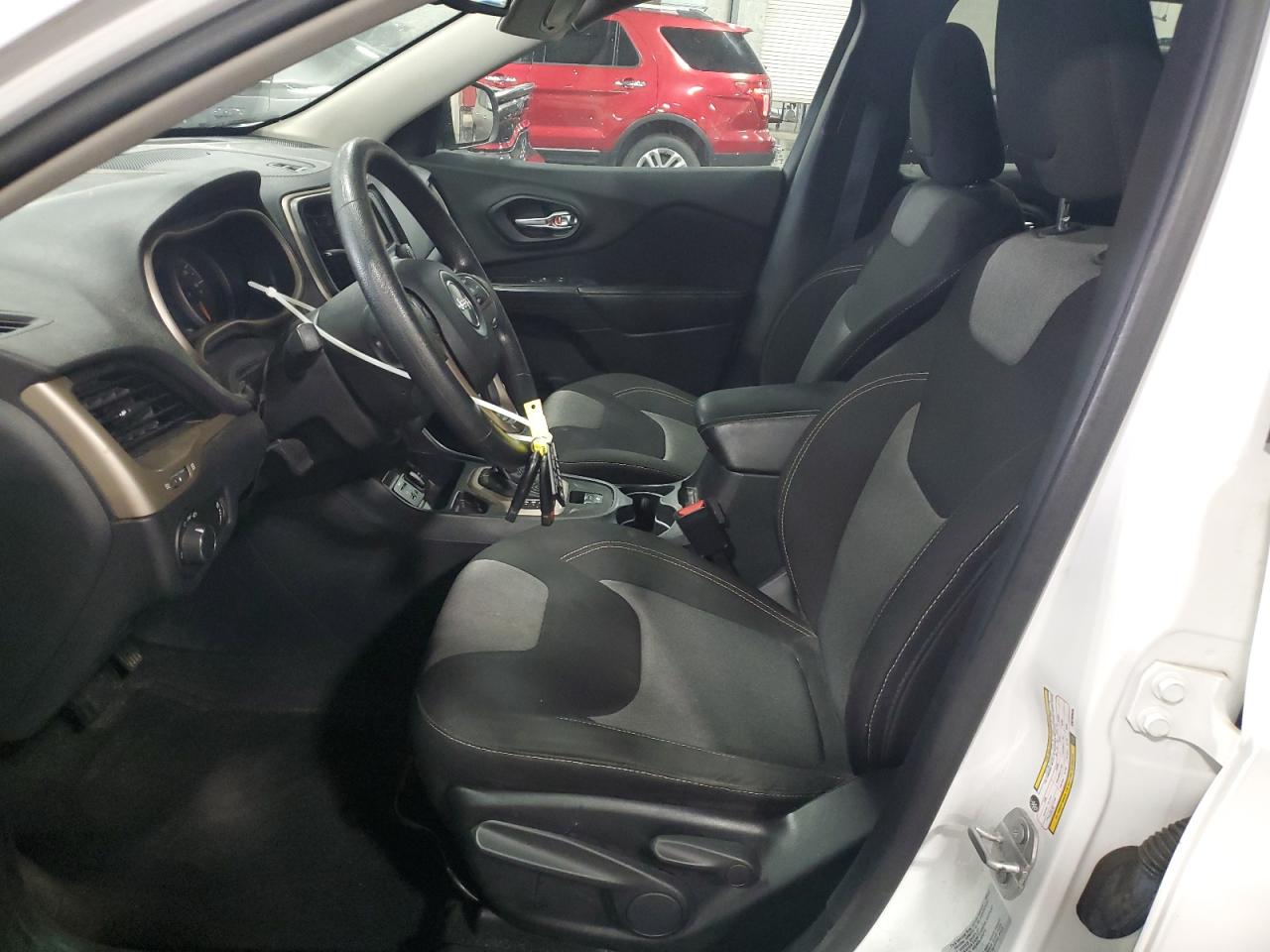 2016 Jeep Cherokee Sport VIN: 1C4PJLAB2GW293629 Lot: 86647545