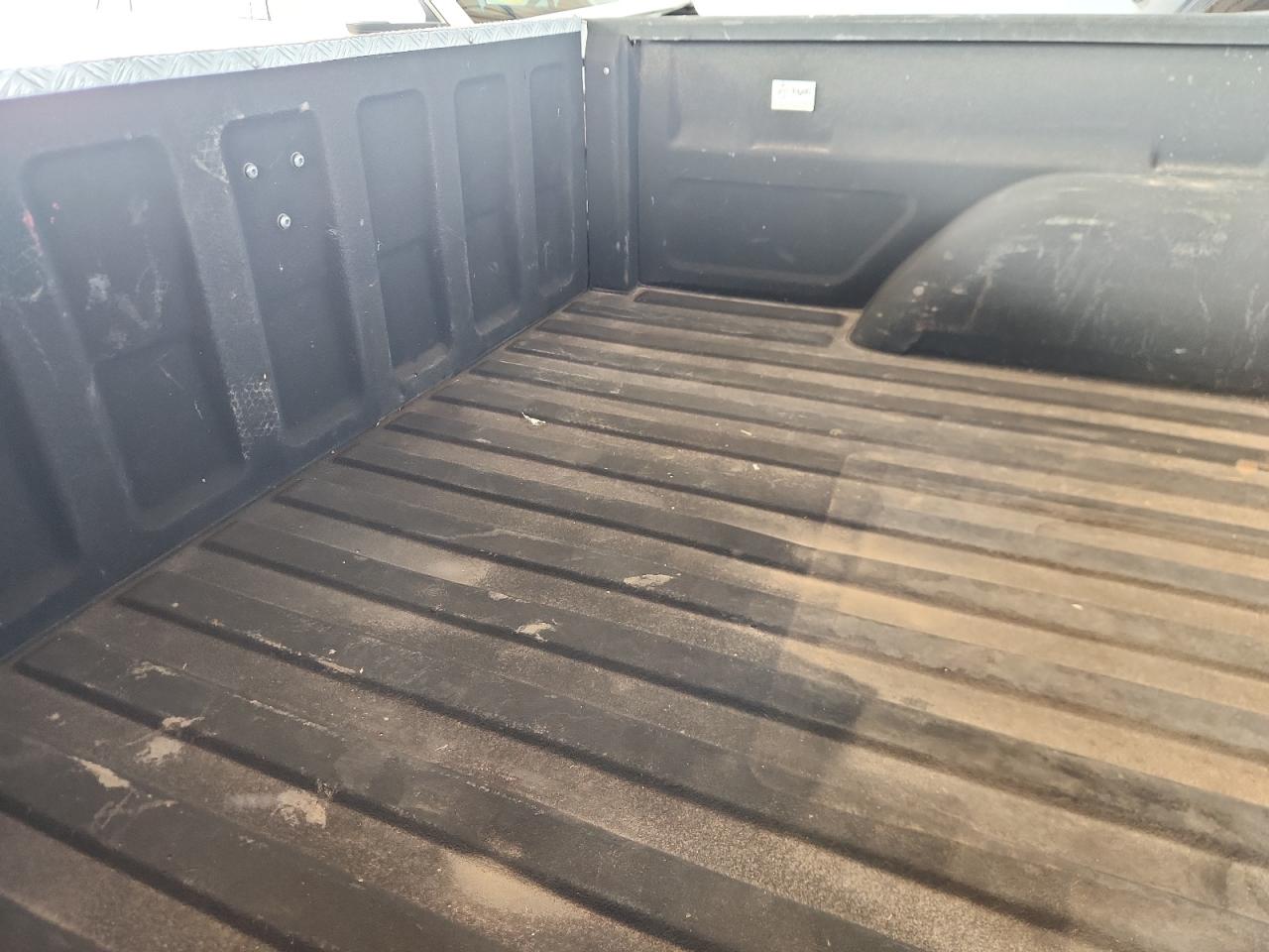 1997 Chevrolet Gmt-400 K1500 VIN: 1GCEK14R0VZ214682 Lot: 83812035