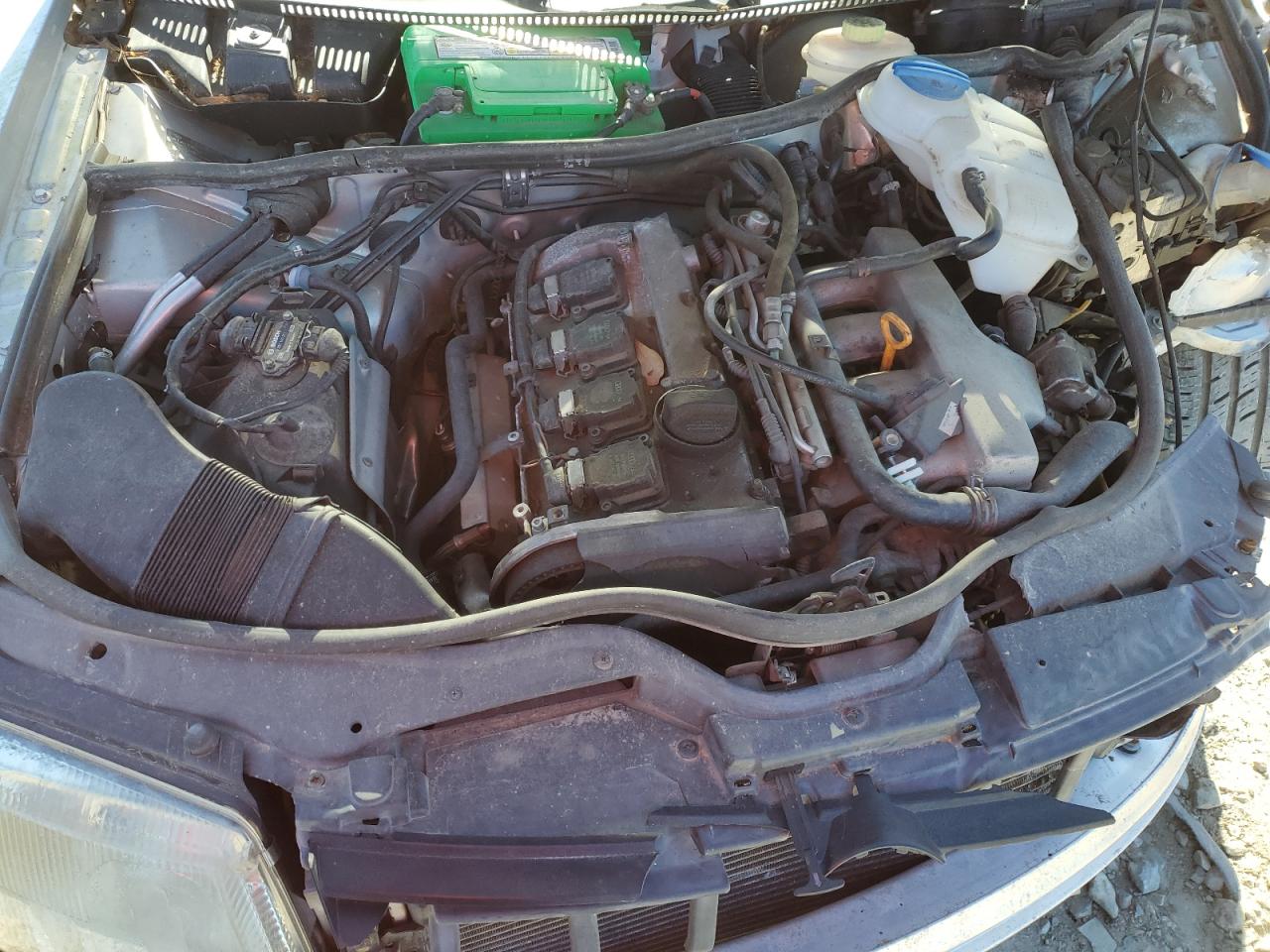 1998 Volkswagen Passat Gls VIN: WVWNA63B5WE377793 Lot: 94365485