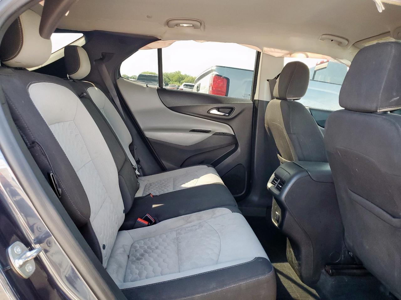 2018 Chevrolet Equinox Ls VIN: 3GNAXHEV0JS596361 Lot: 82473225