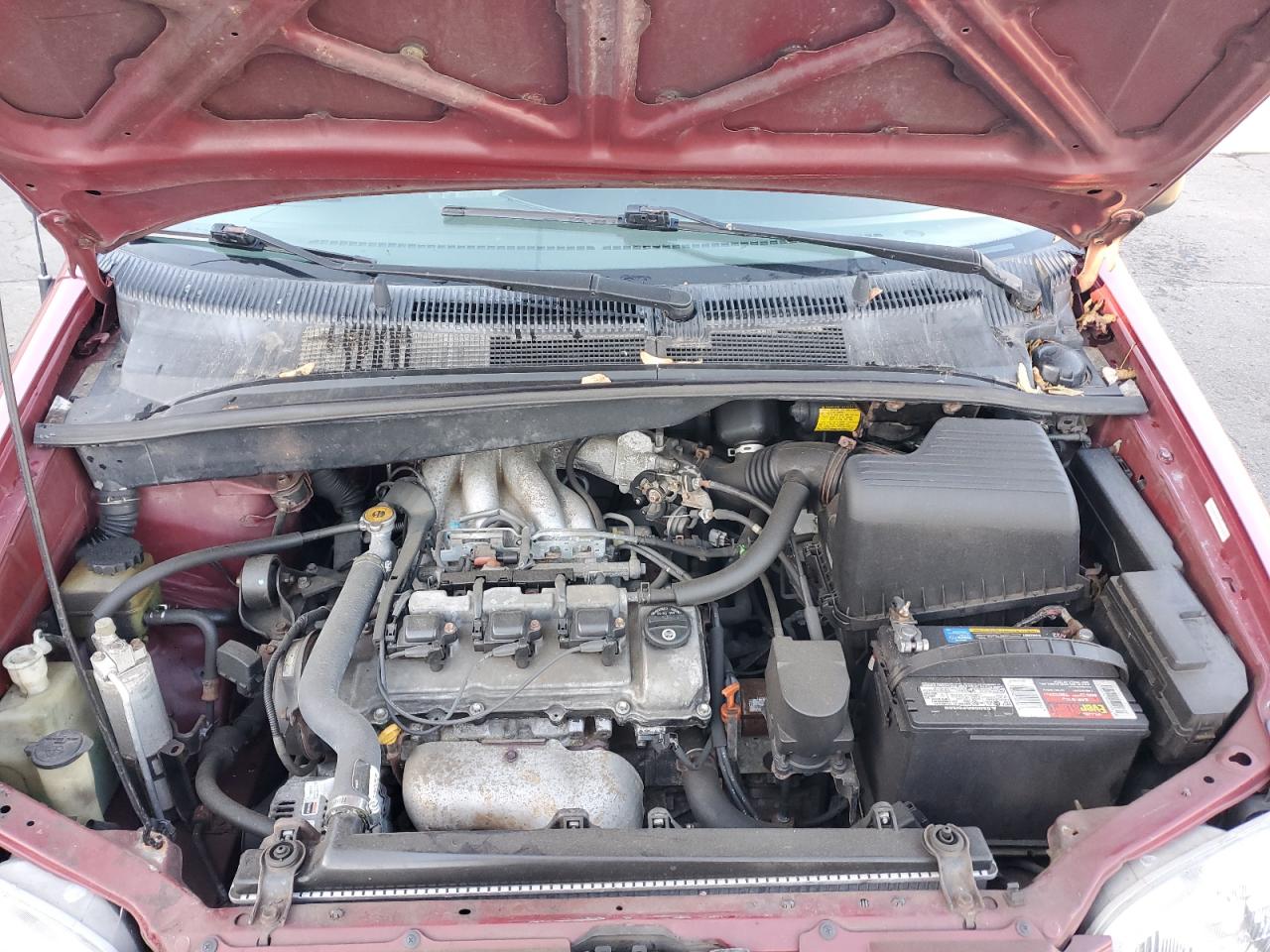 1998 Toyota Sienna Le VIN: 4T3ZF13C6WU088798 Lot: 87411235