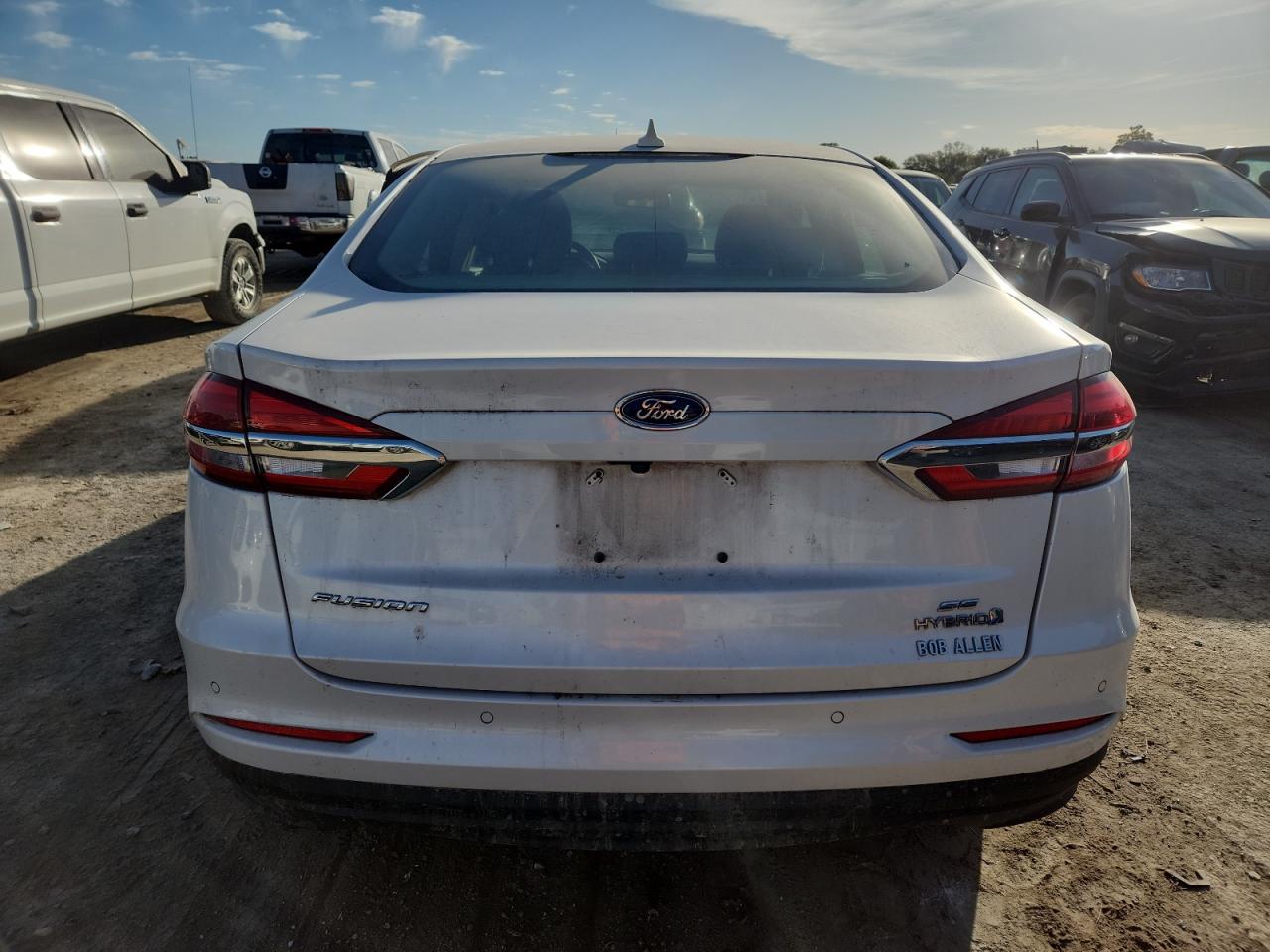 2019 Ford Fusion Se VIN: 3FA6P0LU1KR207963 Lot: 89552105