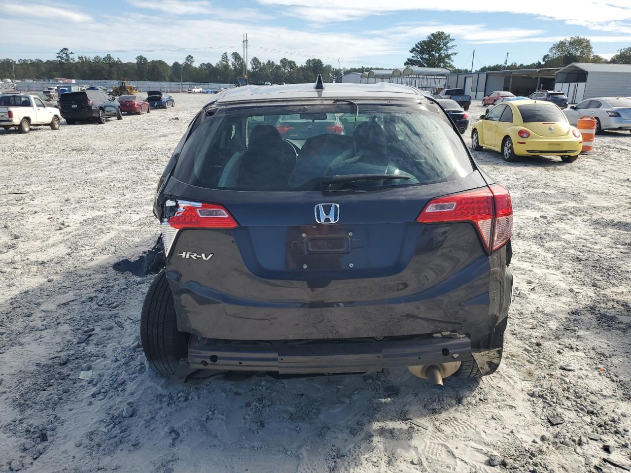 2018 Honda Hr-V Lx VIN: 3CZRU5H36JM710598 Lot: 81885165