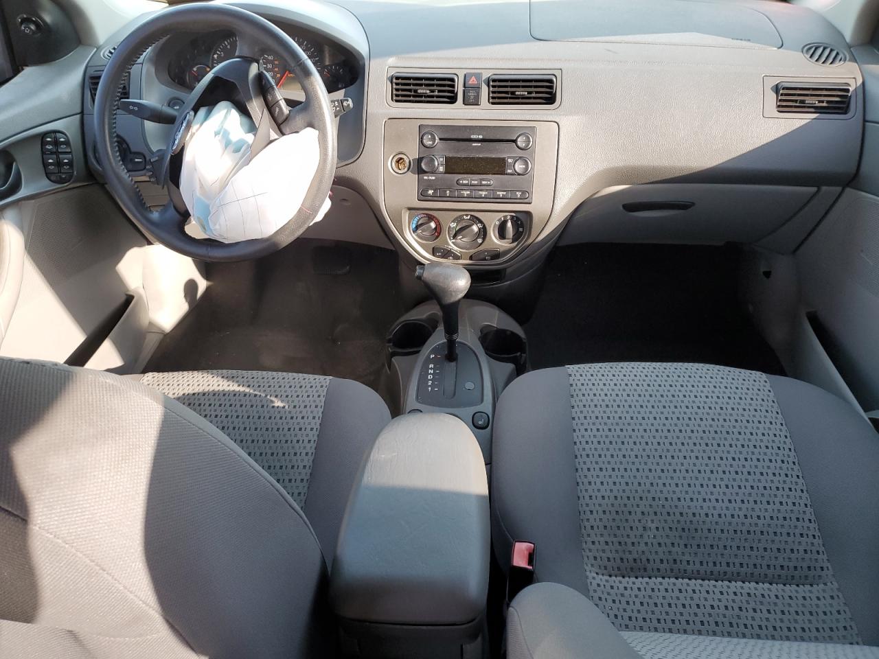 2005 Ford Focus Zxw VIN: 1FAFP36N15W301199 Lot: 82200215