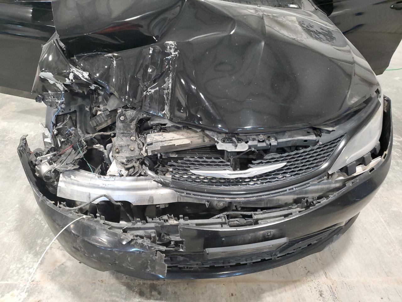 2015 Chrysler 200 S VIN: 1C3CCCDG3FN601514 Lot: 82776645