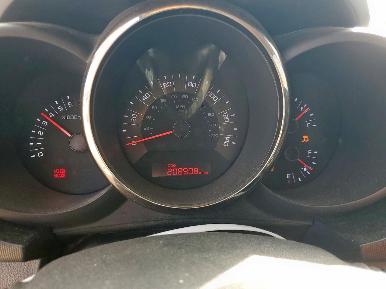 2011 Kia Soul + VIN: KNDJT2A26B7311398 Lot: 81793575