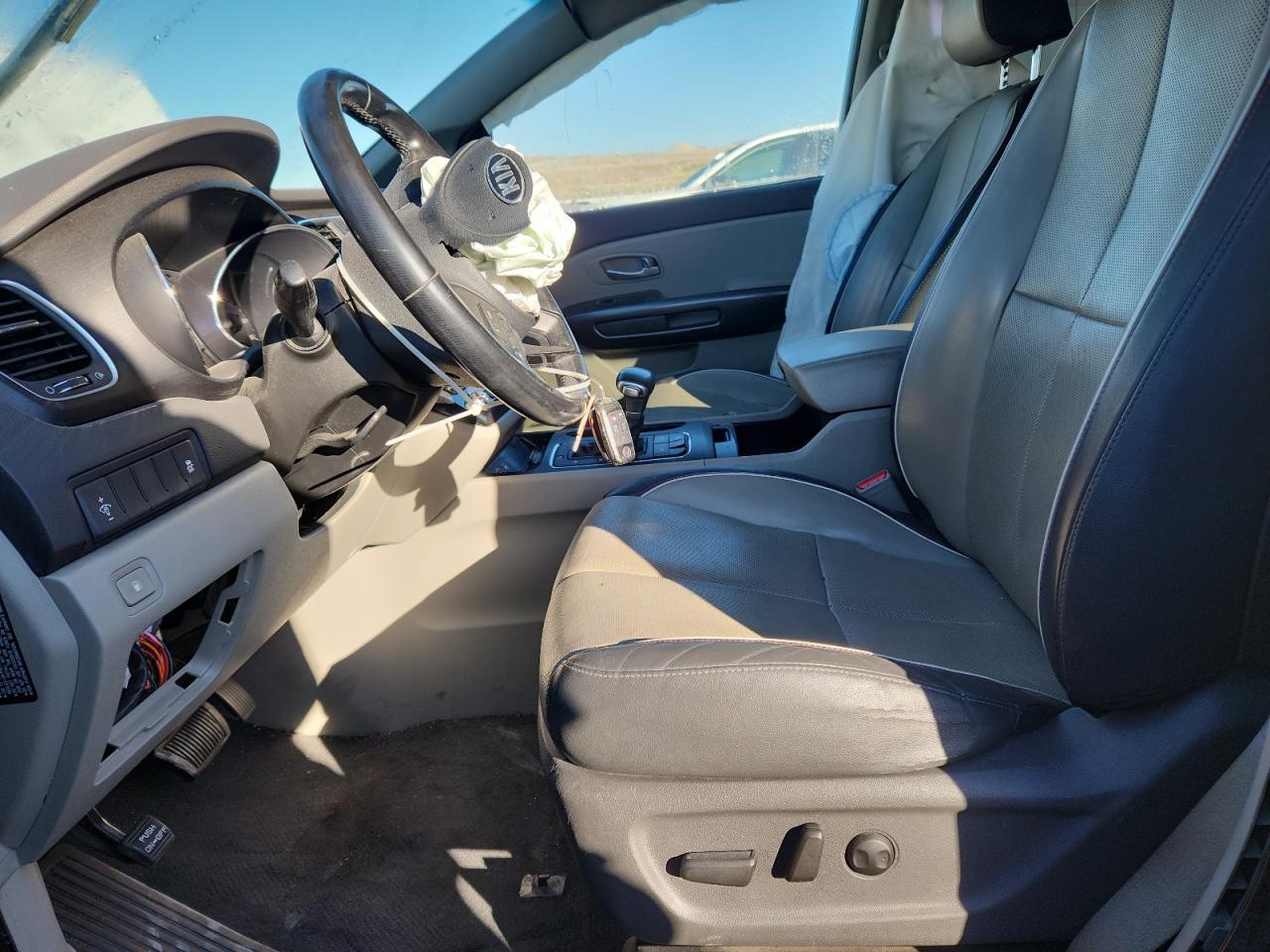 2017 Kia Sedona Lx VIN: KNDMB5C14H6338832 Lot: 84979365