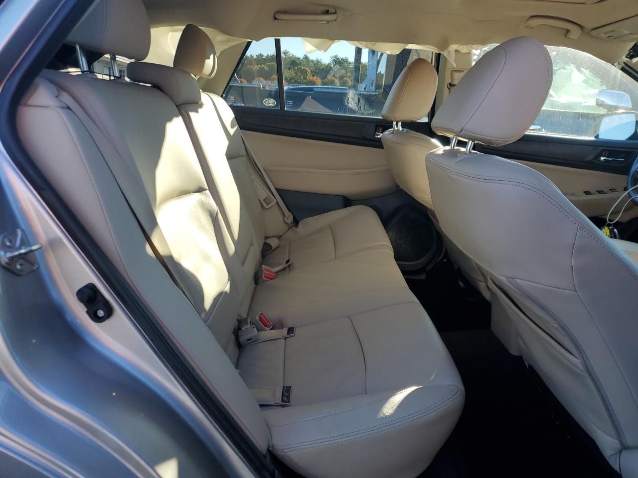 2017 Subaru Outback 2.5I Limited VIN: 4S4BSANC0H3383049 Lot: 86995375