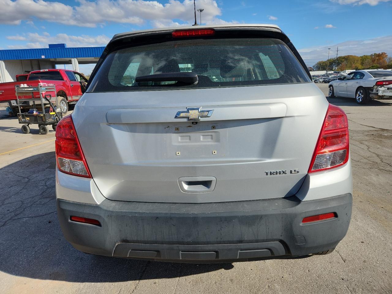 2015 Chevrolet Trax Ls VIN: KL7CJKSB4FB056621 Lot: 90106465