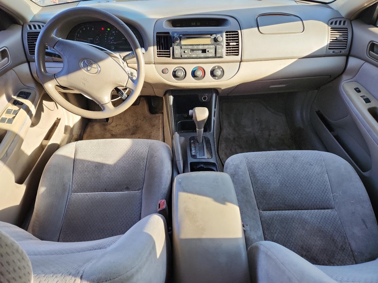 2004 Toyota Camry Le VIN: 4T1BE32K04U861828 Lot: 82614155