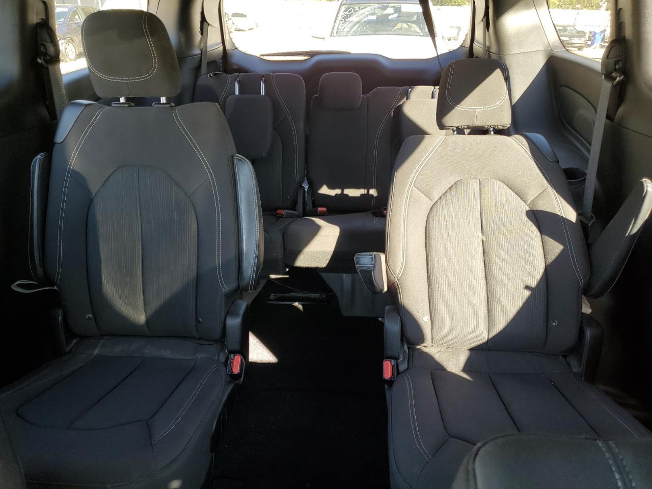 2019 Chrysler Pacifica Touring Plus VIN: 2C4RC1FG0KR593571 Lot: 87088225