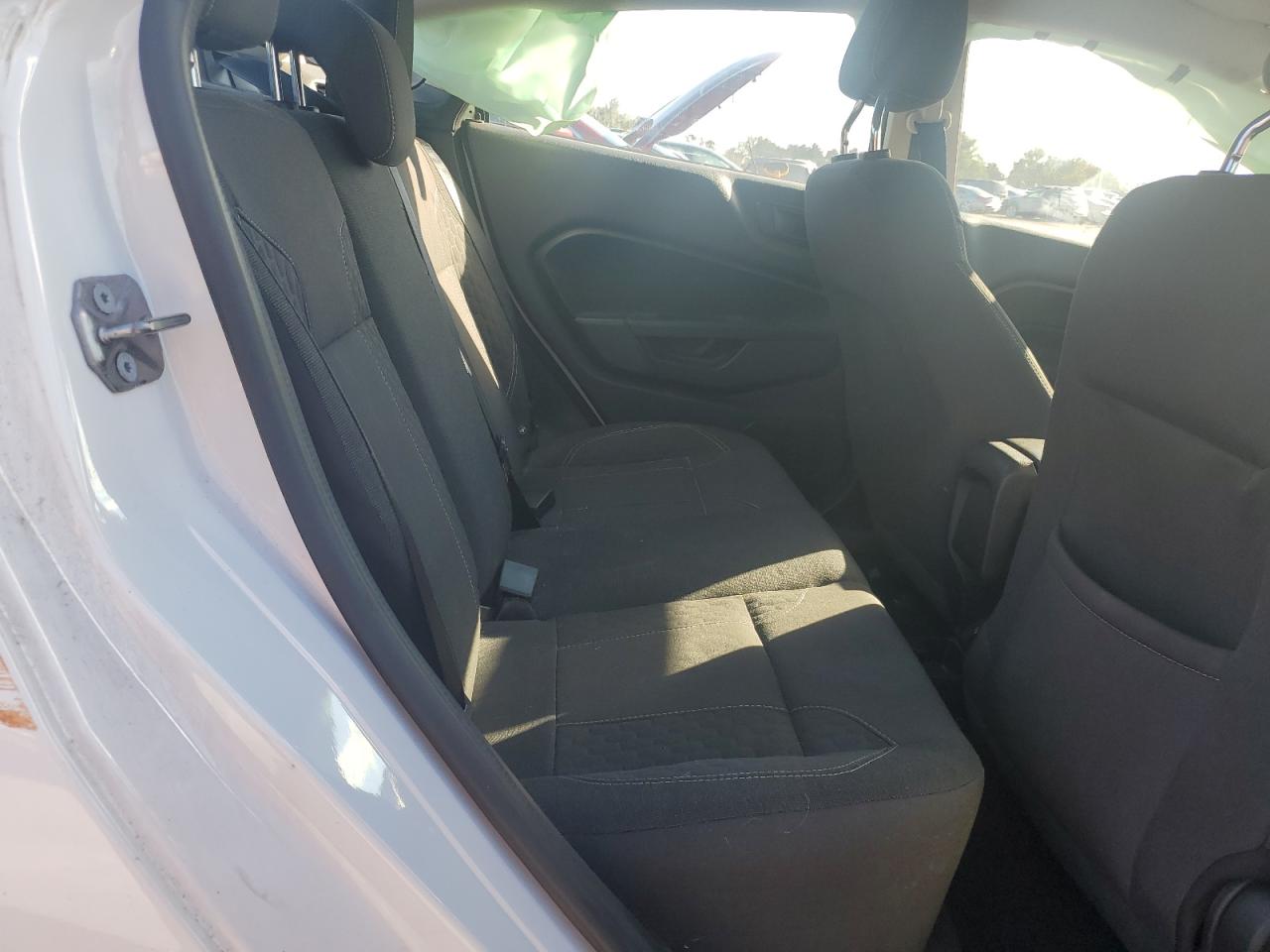 2019 Ford Fiesta Se VIN: 3FADP4BJ5KM130565 Lot: 86064325