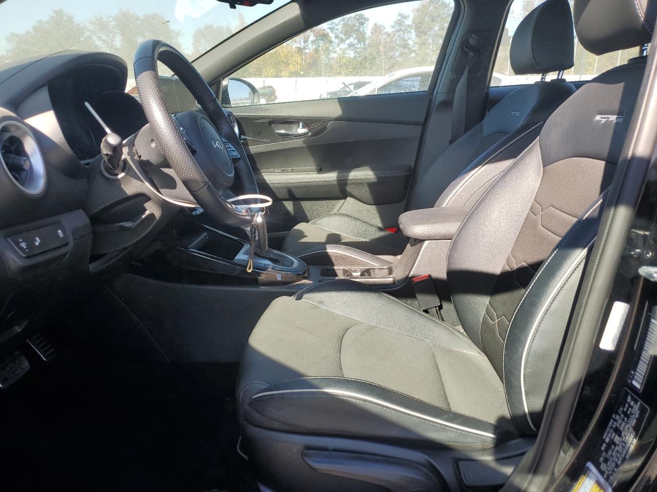 2023 Kia Forte Gt Line VIN: 3KPF54AD0PE532452 Lot: 86885385