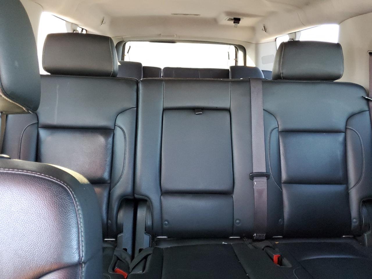 2015 Chevrolet Suburban K1500 Lt VIN: 1GNSKJKC8FR308142 Lot: 84369155