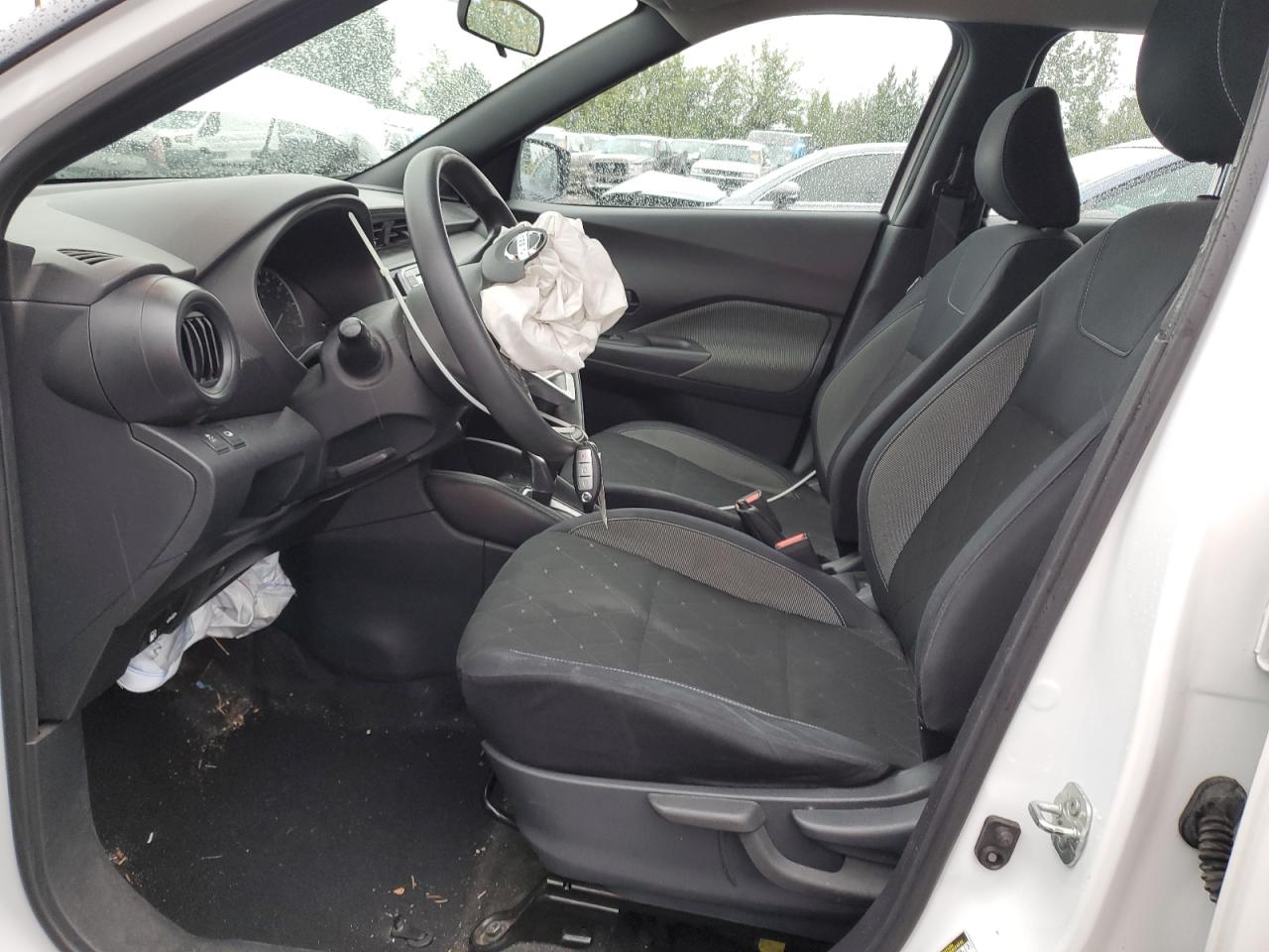 2018 Nissan Kicks S VIN: 3N1CP5CU1JL499967 Lot: 82002565