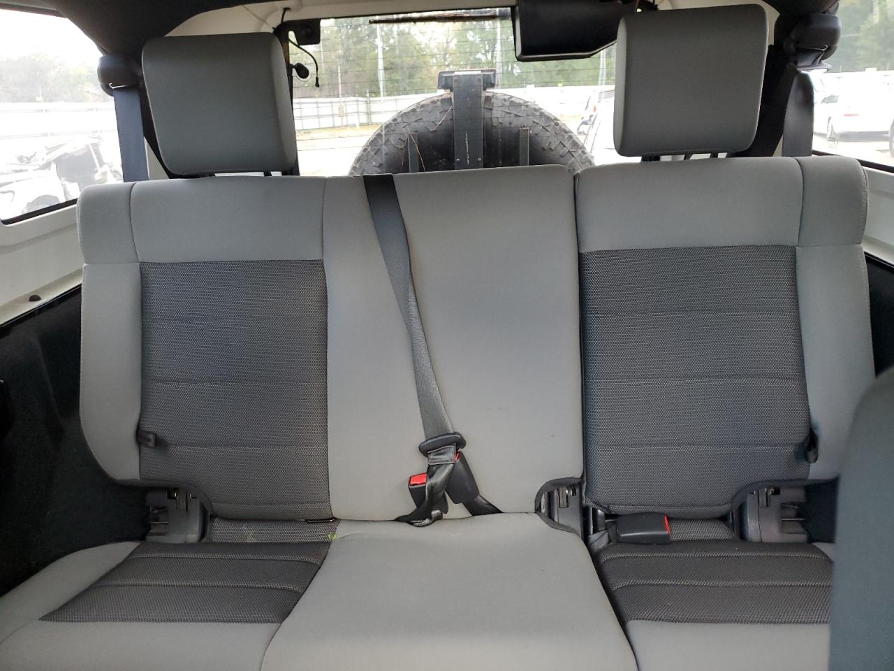 2010 Jeep Wrangler Unlimited Sport VIN: 1J4BA3H15AL185175 Lot: 85583665