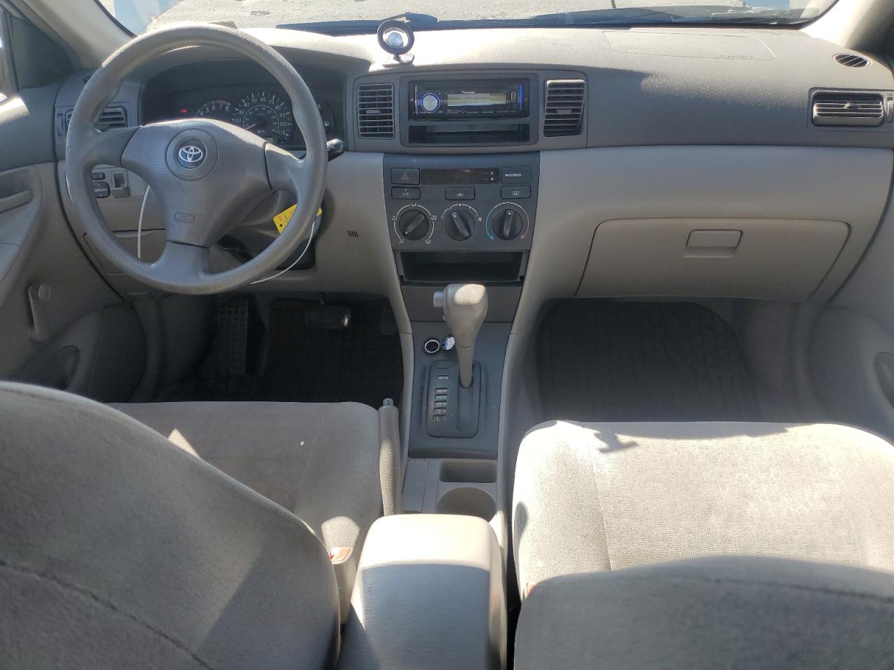 2003 Toyota Corolla Ce VIN: JTDBR32E832000300 Lot: 84962585