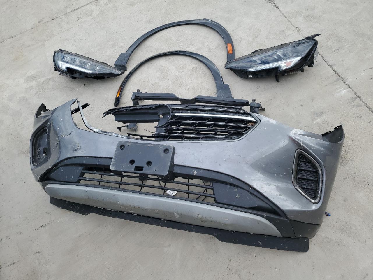 2021 Buick Envision Essence VIN: LRBFZNR40MD138685 Lot: 85560935